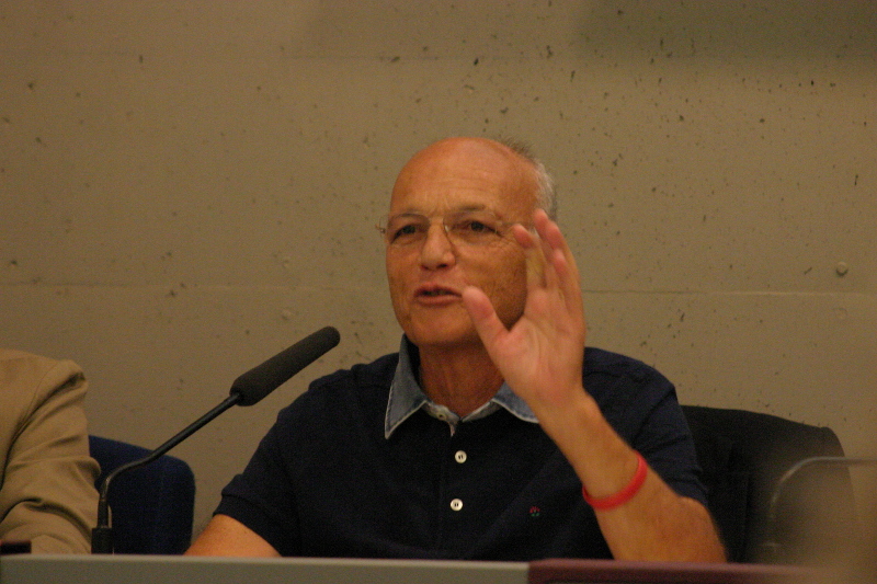 Domenico Pirozzi mentre interviene al convegno Cdo Logistica del Meeting Rimini 2013